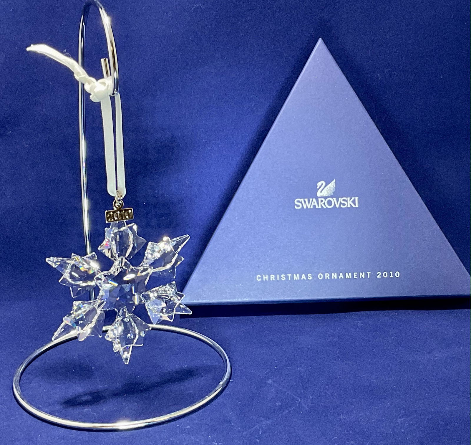 Swarovski Crystal Figurine 2010 Christmas Ornament Annual Edition: Swarovski Crystal Figurine, 2010 Christmas Ornament, Unsigned, With Box, Condition very good, see photographs