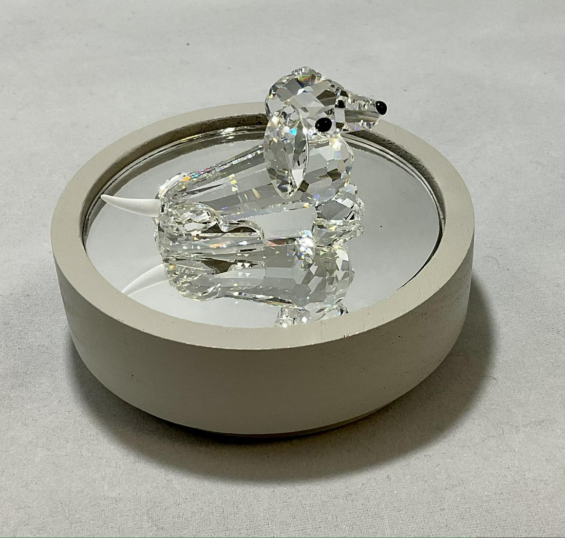 Swarovski Crystal Figurine Mini Dachshund Number 7672NR042000 (1 of 5)