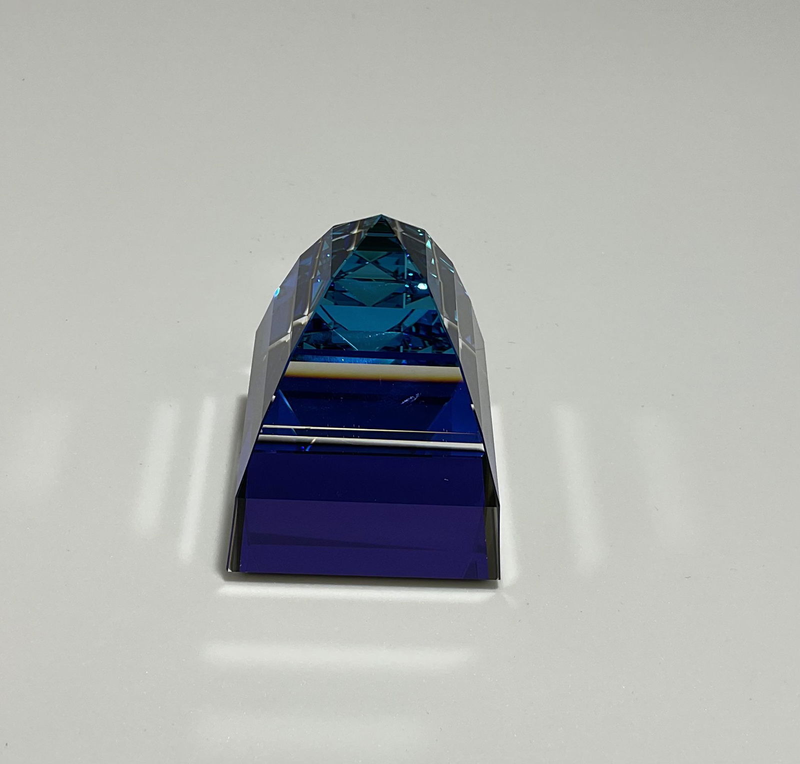 Swarovski Crystal Figurine Small Pyramid Paperweight (1 of 3)