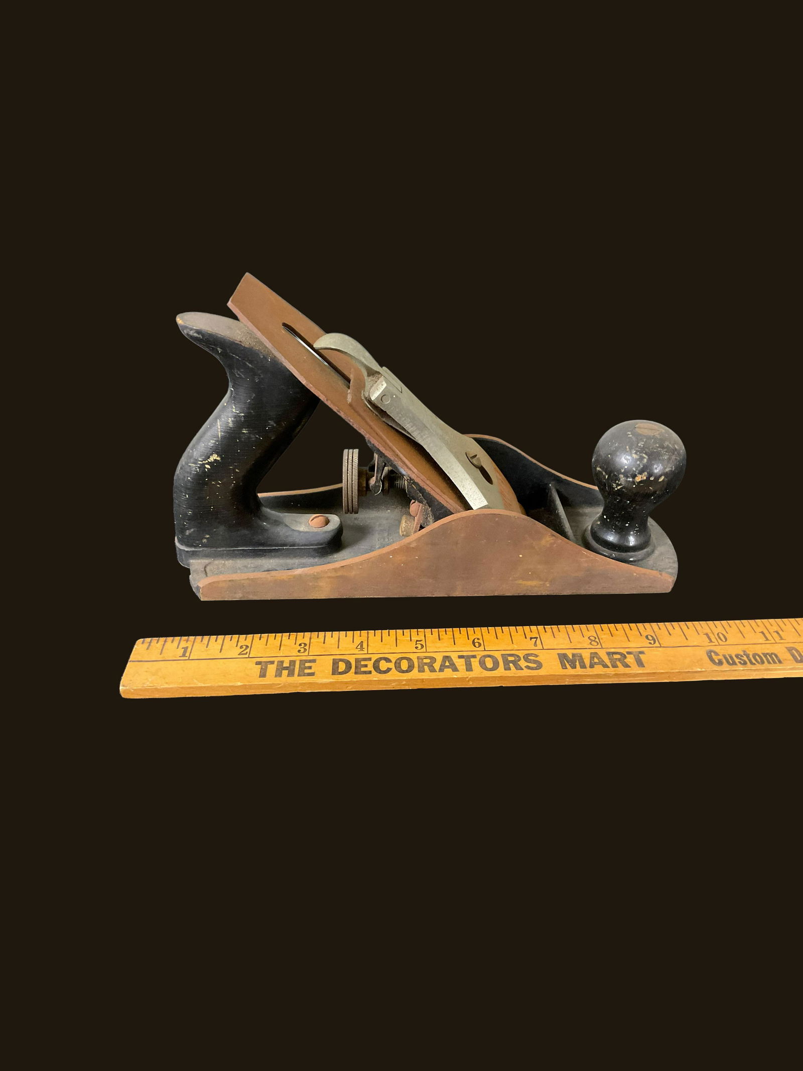 Vintage Stanley Bailey No. 4 1/2 Plane (1 of 7)