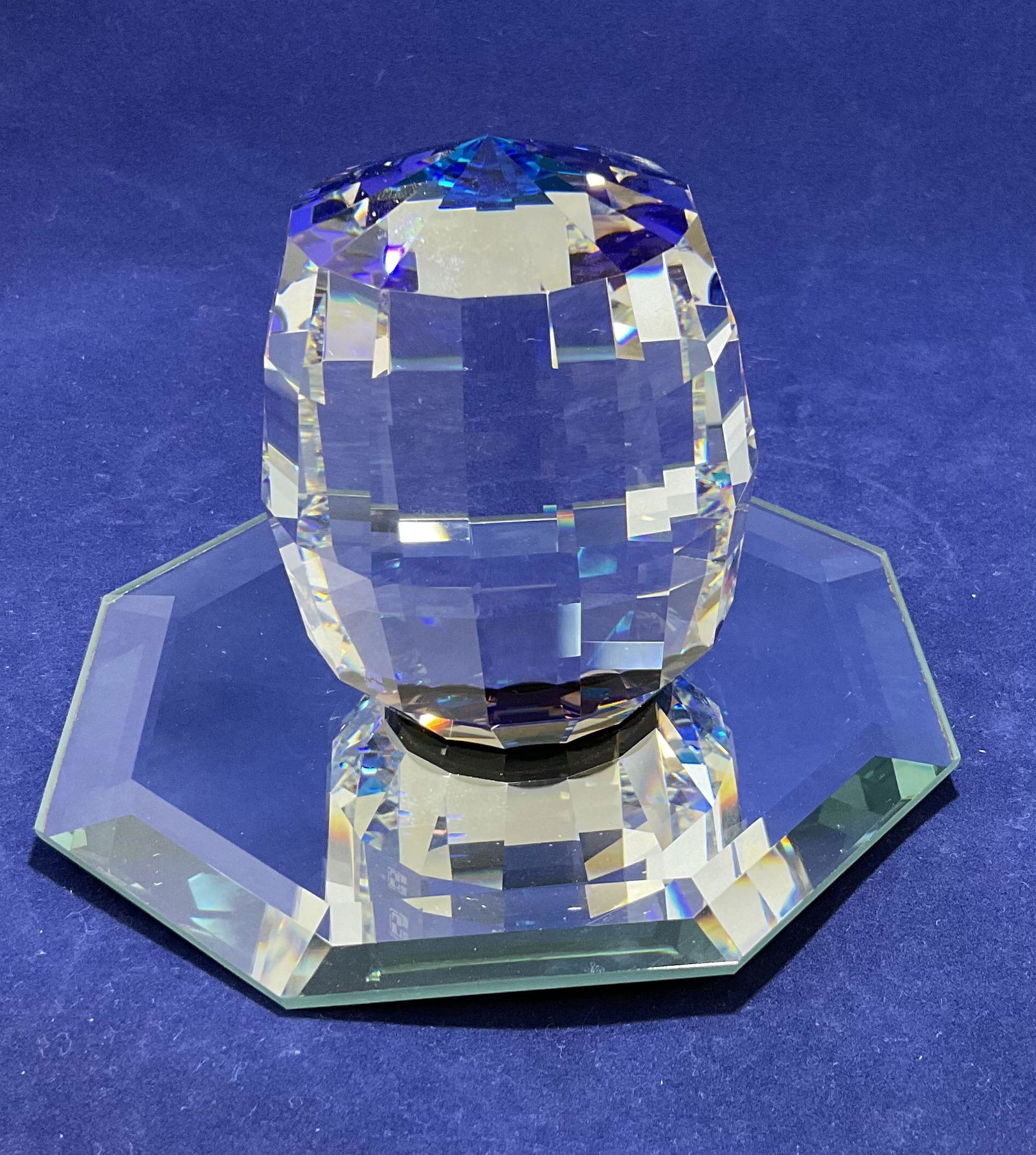 Swarovski Crystal Figurine Barrel Paperweight (1 of 3)