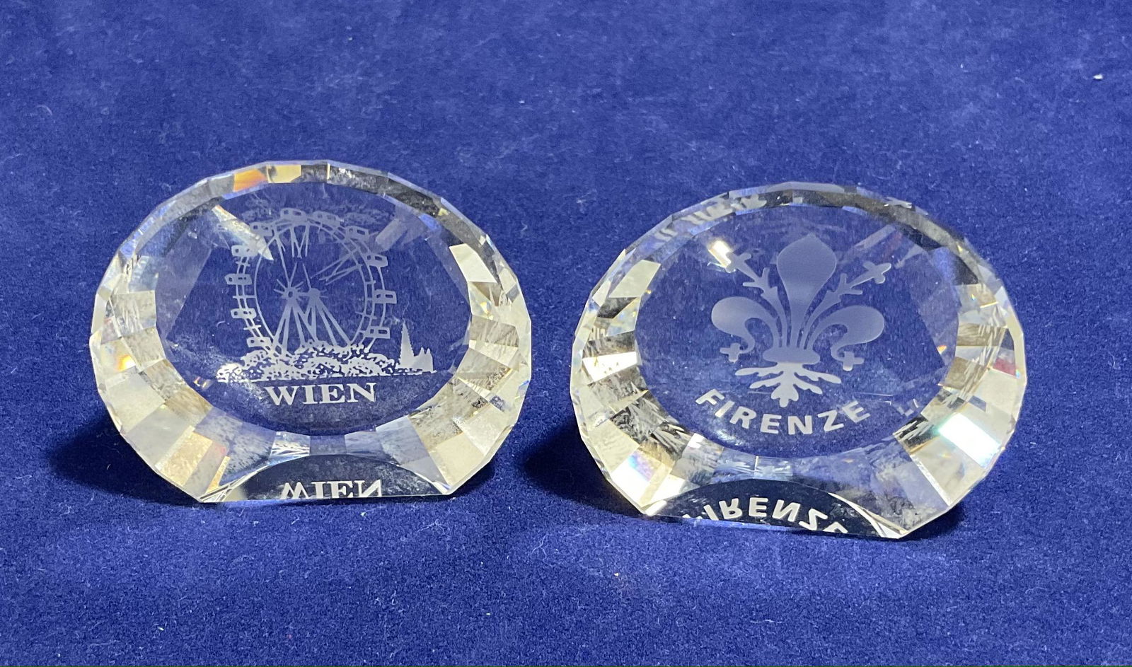 Pair of Swarovski Crystal Figurines "Firenze" & "Wien" 100 Tour Gift (1 of 2)