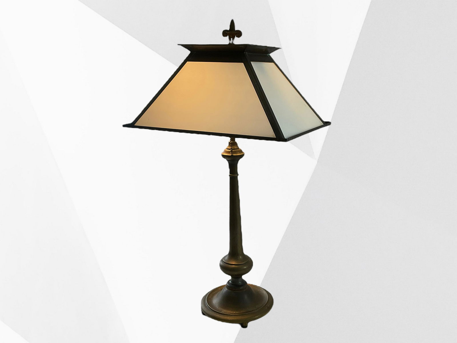 Crucet 13 Brass Table Lamp with Glass Pane Shade (1 of 9)