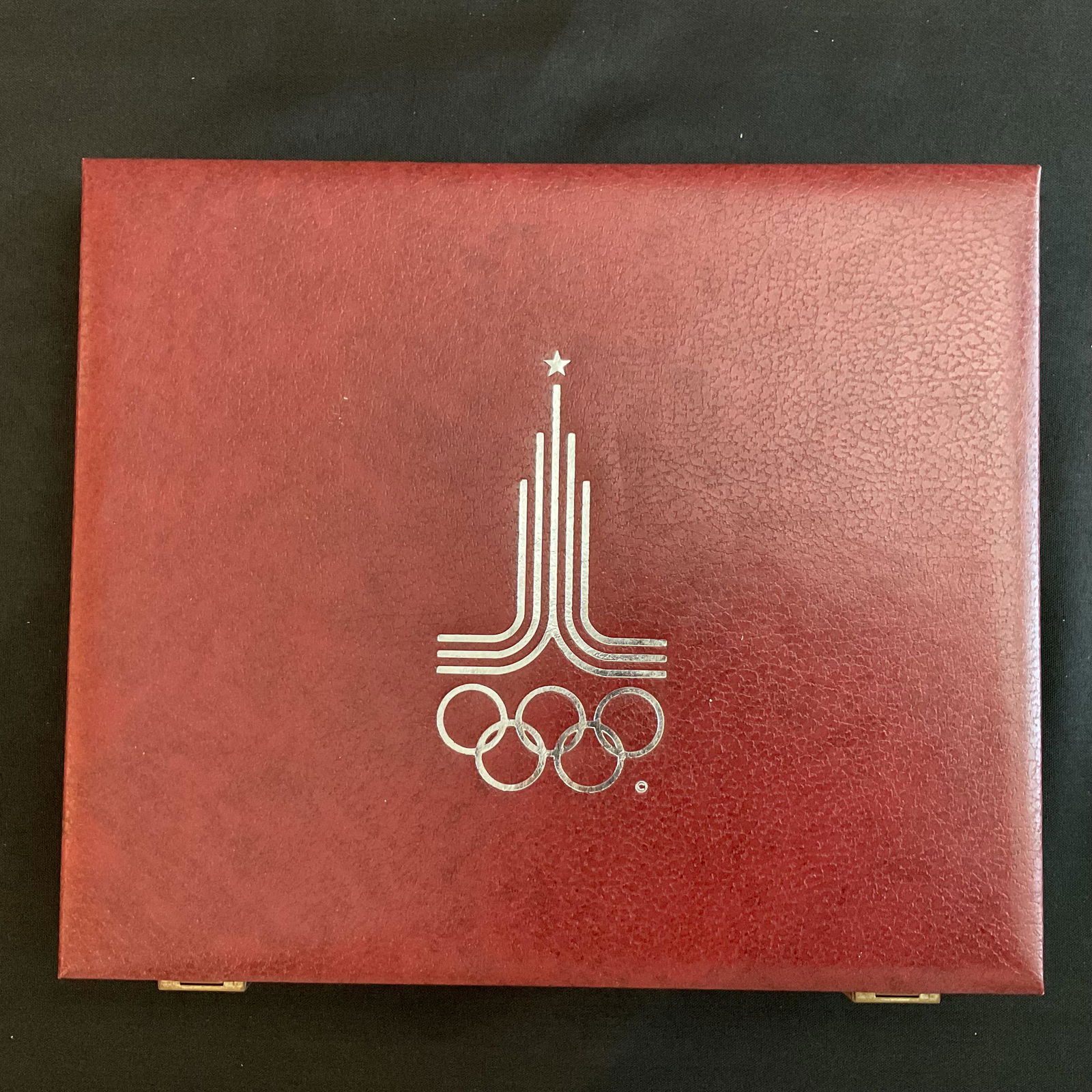 1980 Moscow Olympics 28 Silver Commemorative Coin Set in Display Case (1 of 5)