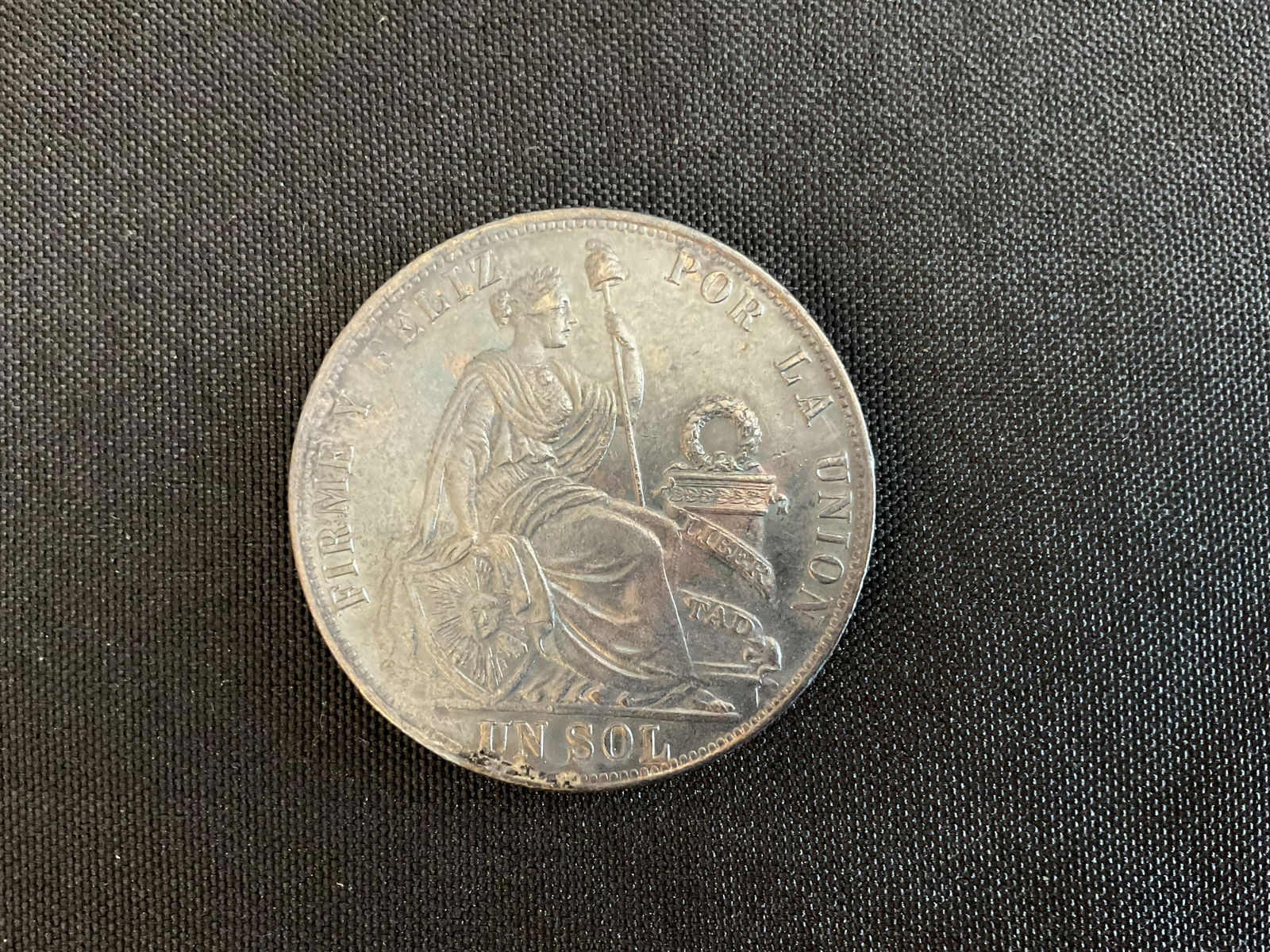 Peru 1889 1 Sol Silver Coin (1 of 2)