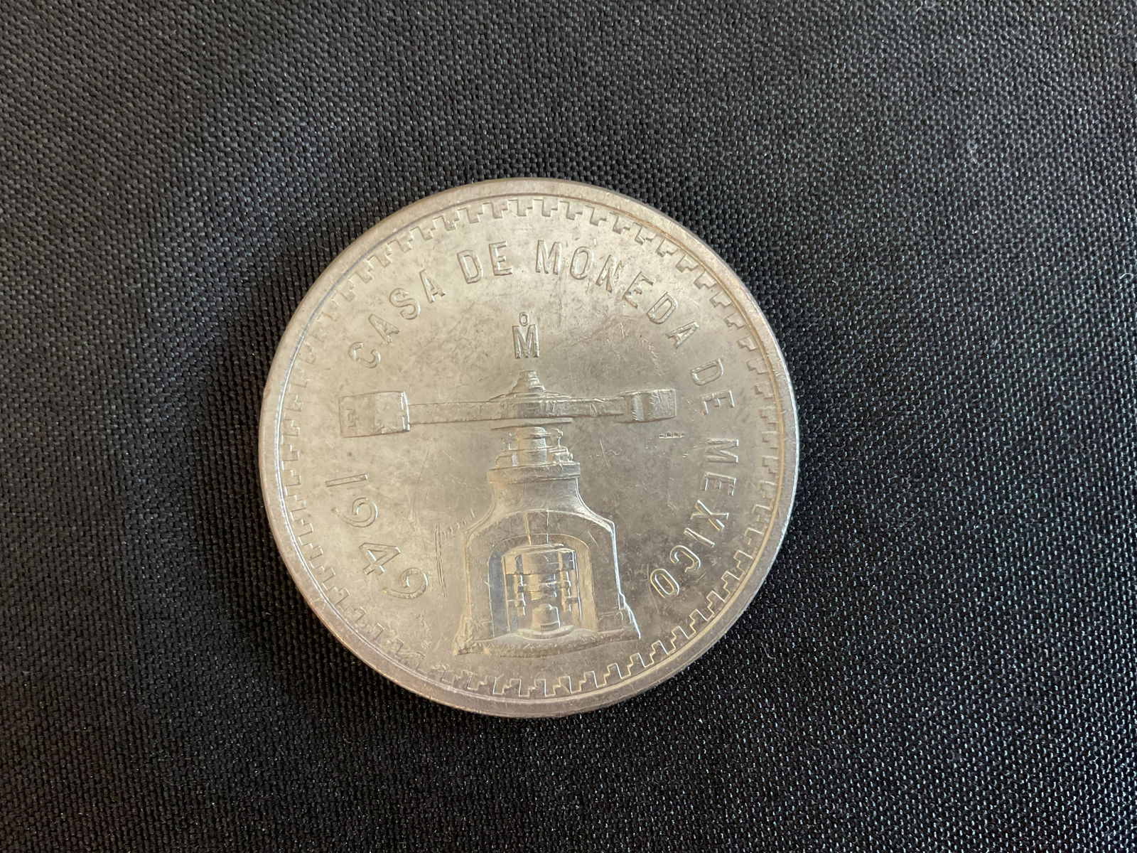 1949 Mexico 1 Onza Silver Coin (1 of 3)