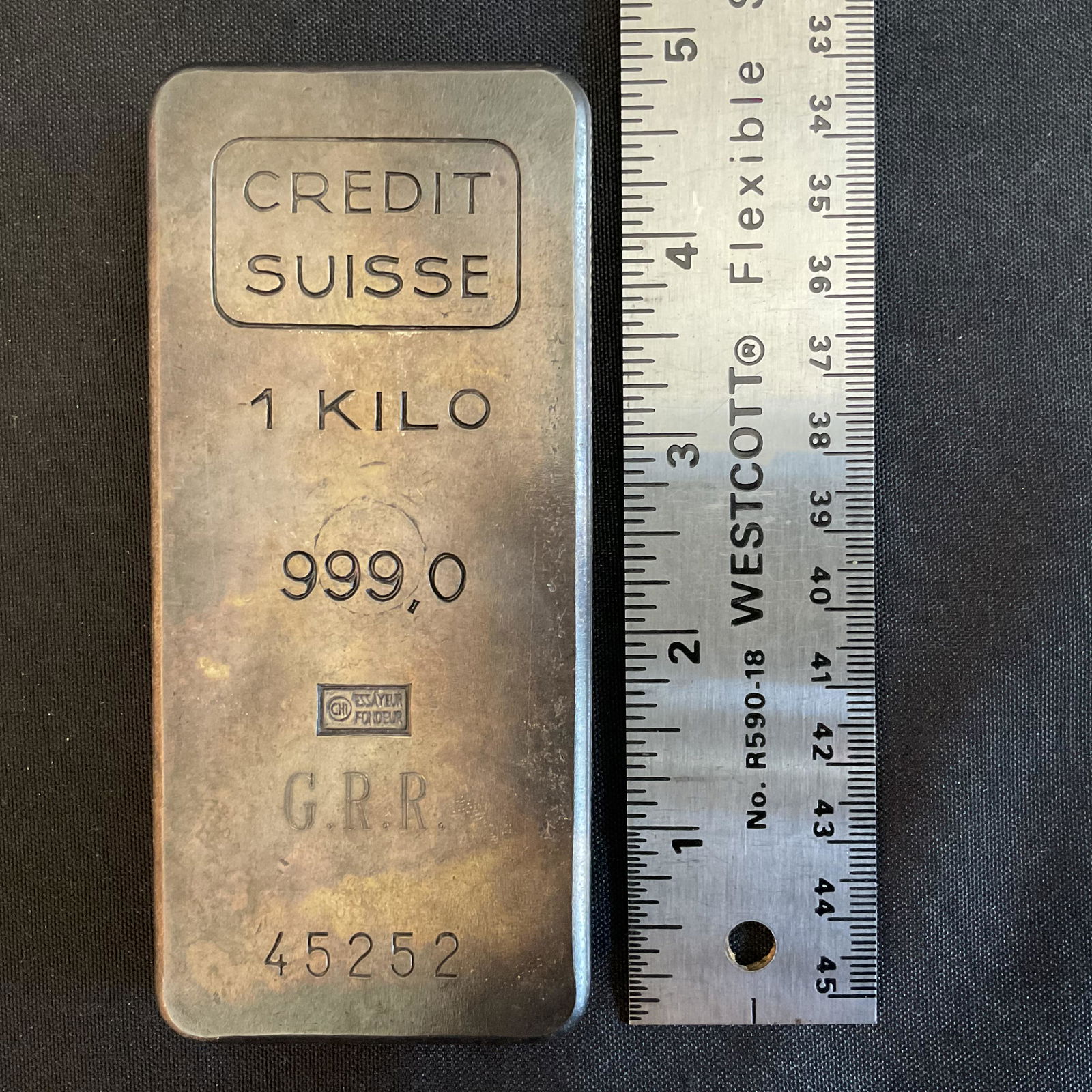 Credit Suisse 1 KILO Silver Bar Numbered 45252 (1 of 5)
