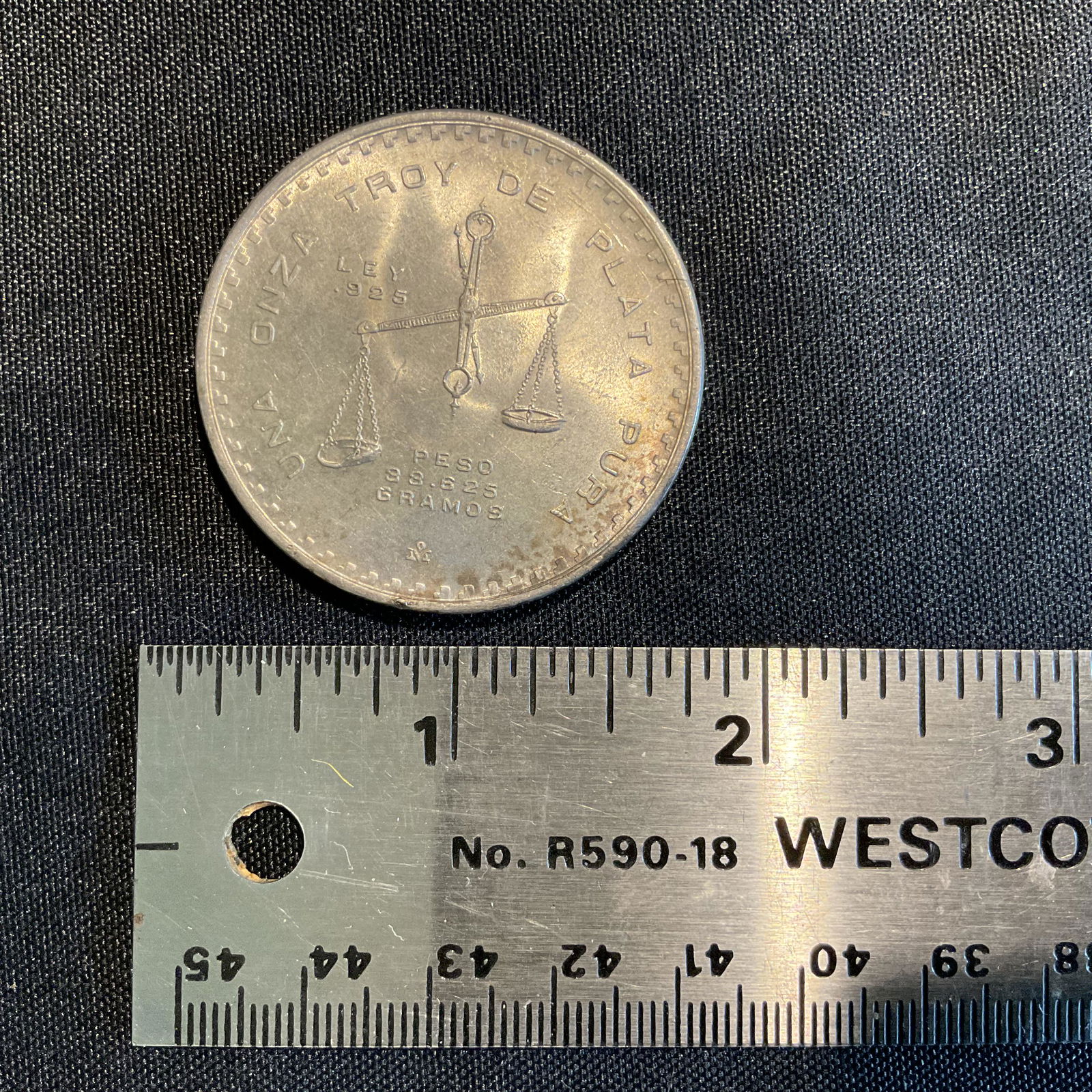 Mexico 1980 1 Onza Silver Bullion Coinage Libra (1 of 2)