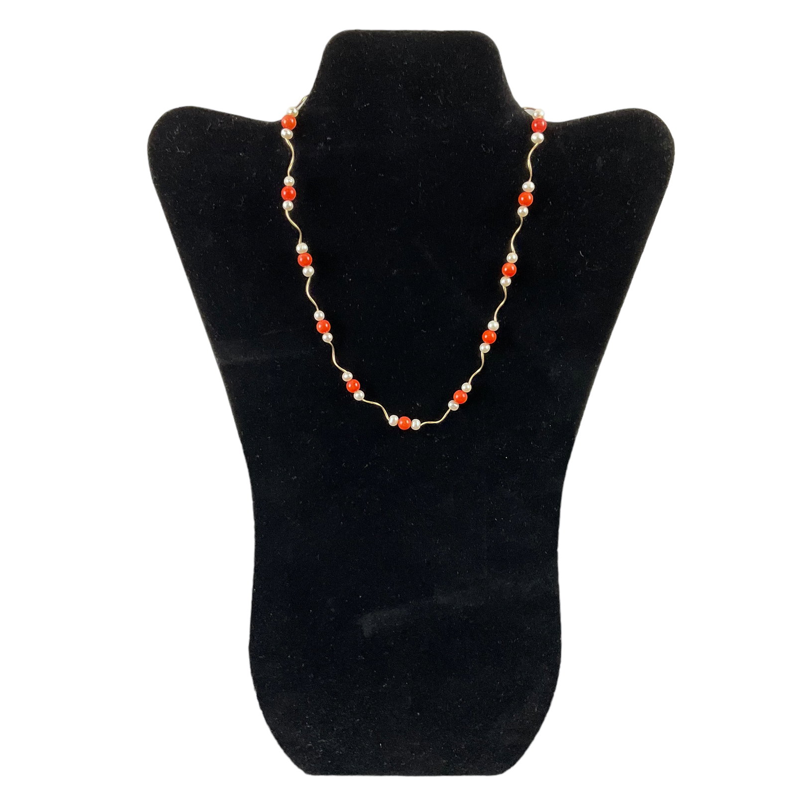 Vintage 14 kt Gold, Pearl and Red Coral Choker: Vintage 14 kt Gold, Pearl and Red Coral Choker Measures: 16.75” L Weight: 8.8 g Condition: Very Good, See Photographs
