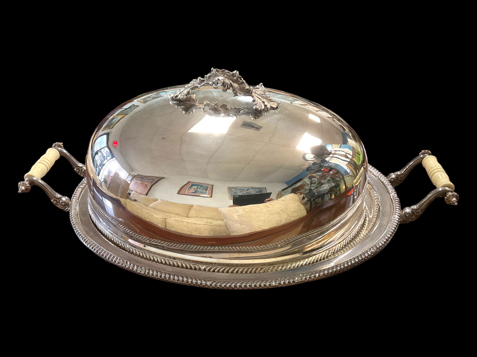 Royal Sheffield Silver Plate Dome Serving Platter (1 of 15)