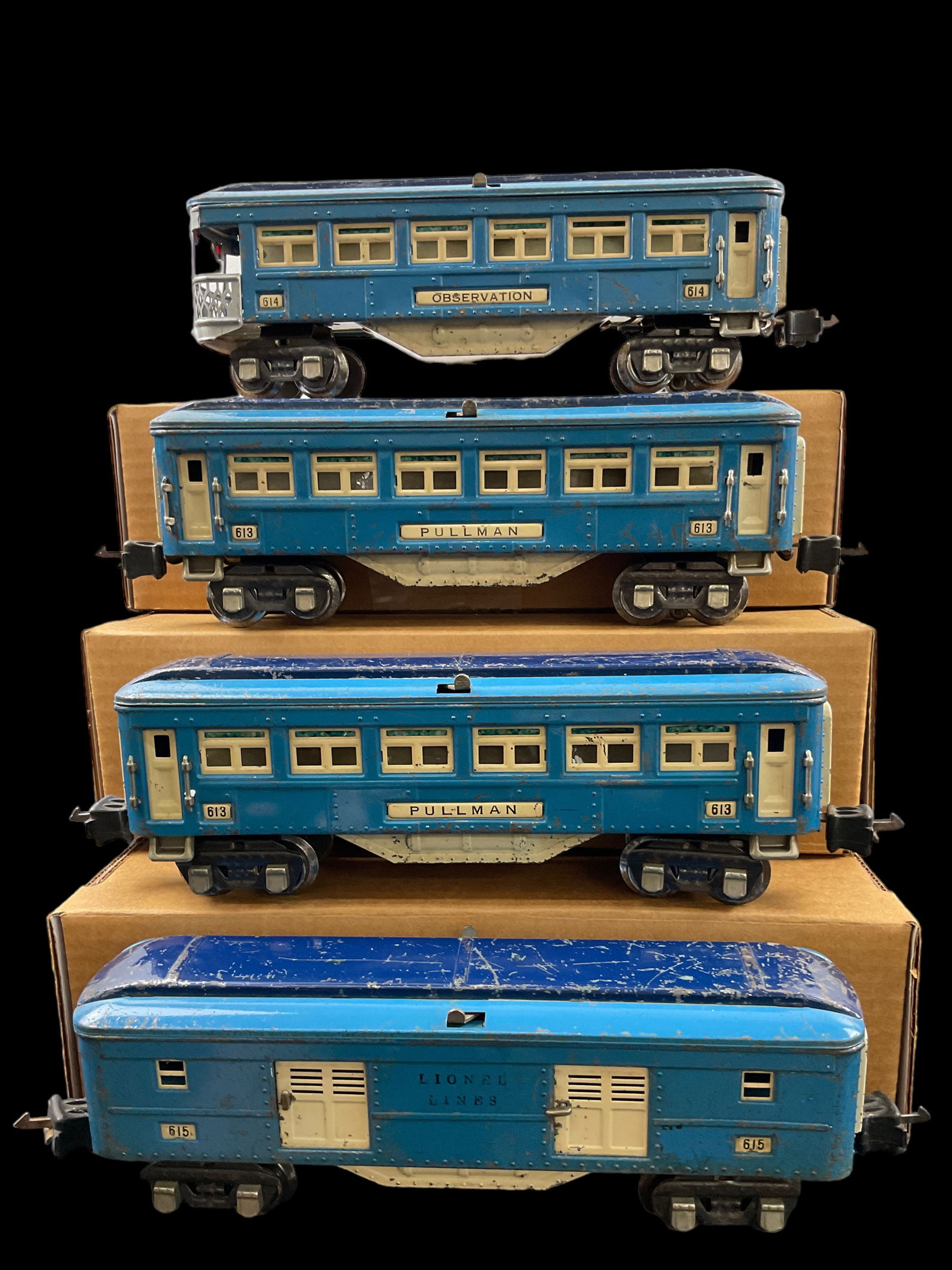 Group of 4 Lionel Prewar O Gauge 615 Baggage Car 613 Pullman 613 Pullman 614 Observation (1 of 9)