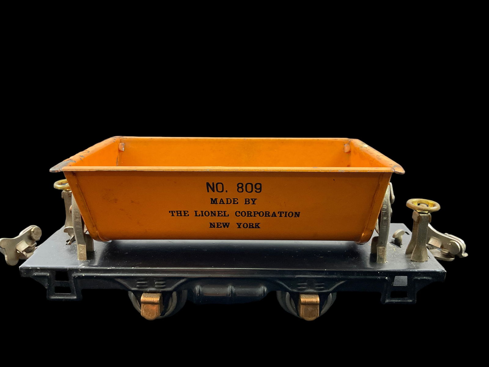 Lionel Prewar O Scale 809 4-Wheel Dump Car Orange (1 of 7)