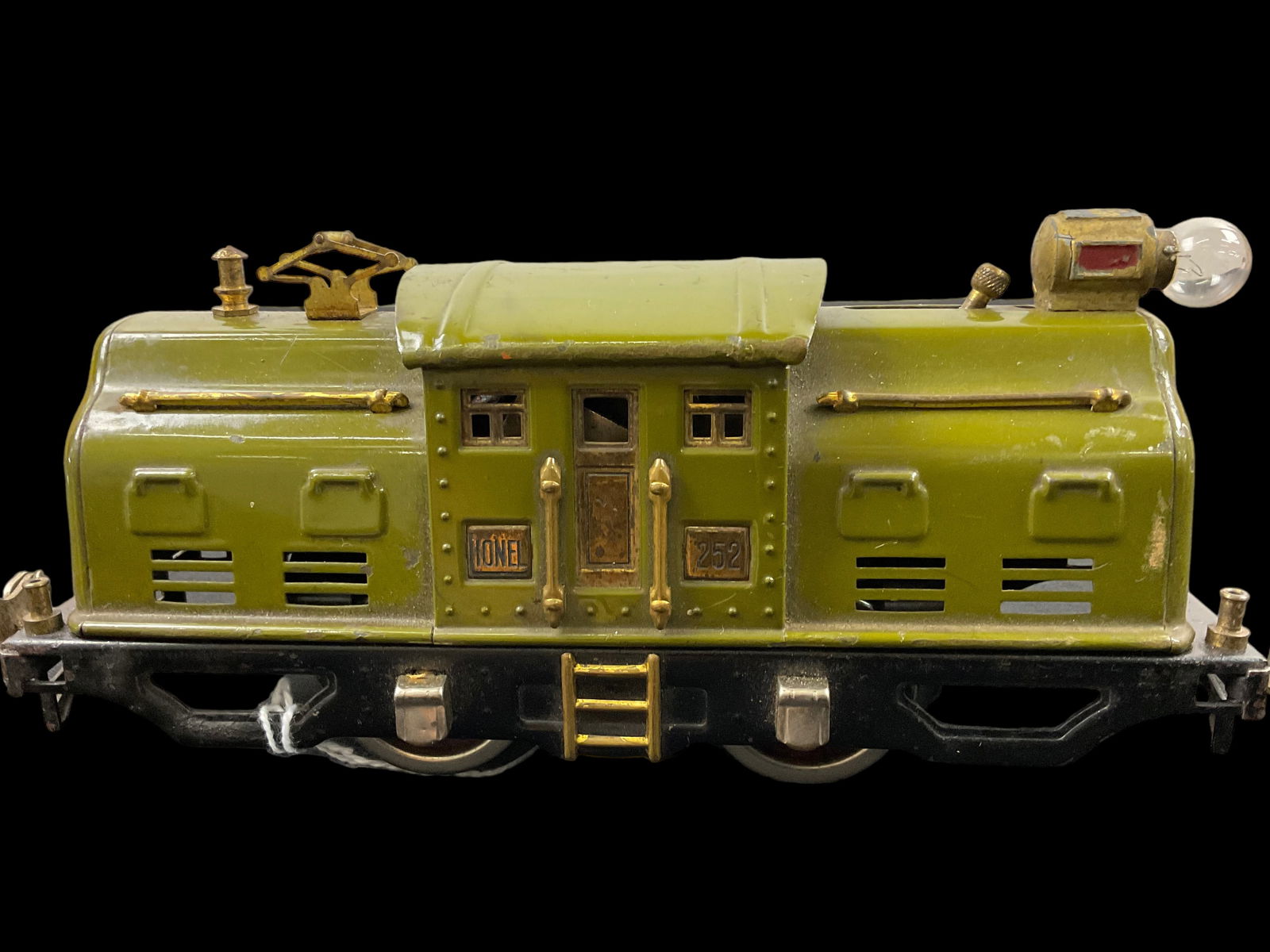 Lionel Prewar O Gauge 252 0-4-0 Electric Locomotive (1926-32) Olive Green (1 of 8)