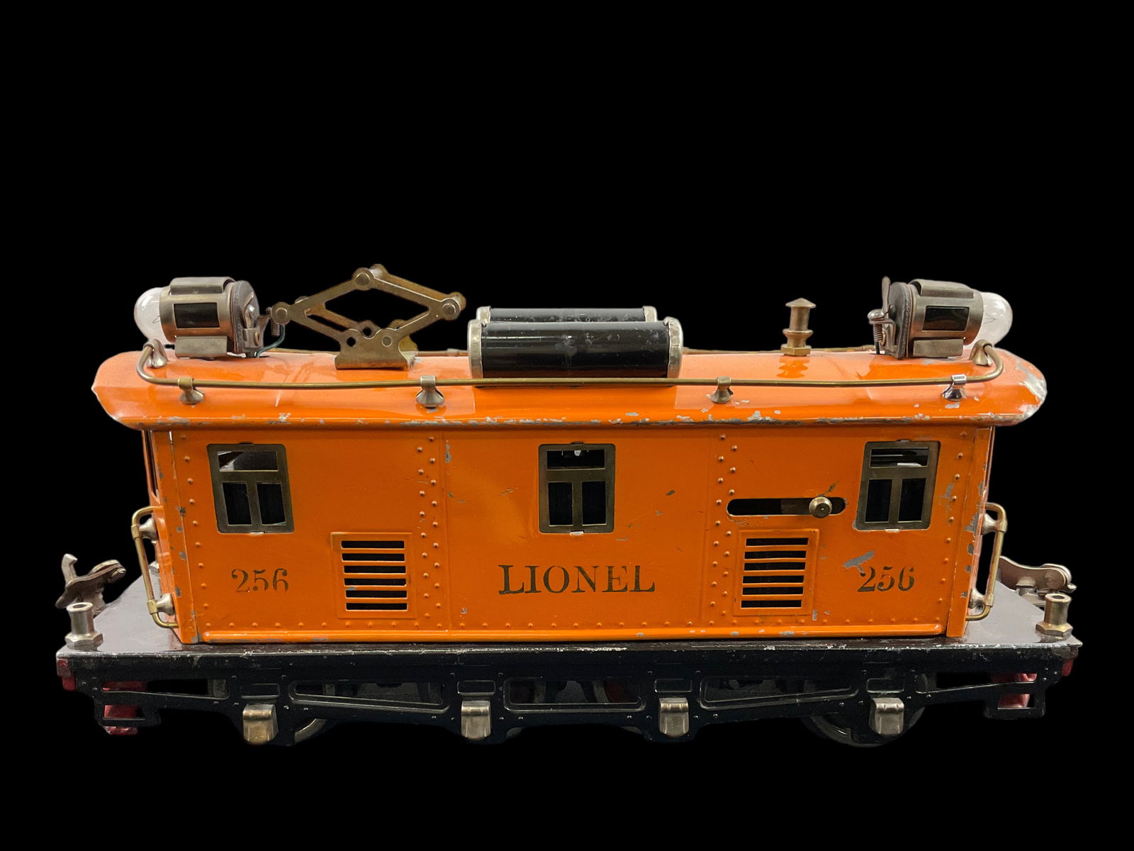 Lionel Prewar O Gauge 256 0-4-4-0 Double-Motor Engine Electric Locomotive (1924-30) Orange (1 of 8)