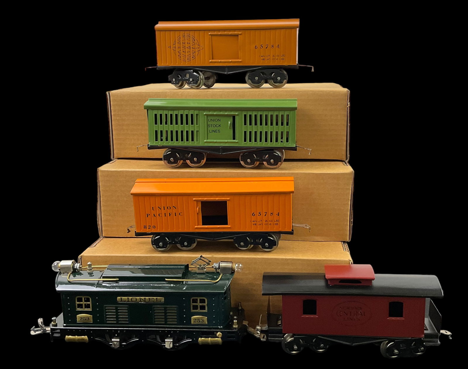 Catalogued Set RESTORED Lionel Prewar O Gauge 253 Electric Locomotive 0-4-0 (1924-32) Two 820 Box: Catalogued Set RESTORED, Lionel Prewar O Gauge 253 Electric Locomotive 0-4-0 (1924-32), Two 820 Box Cars, 821 Stock Car, 822 Caboose, Locomotive 253 0-4-0 Black, headlights, 9&qu
