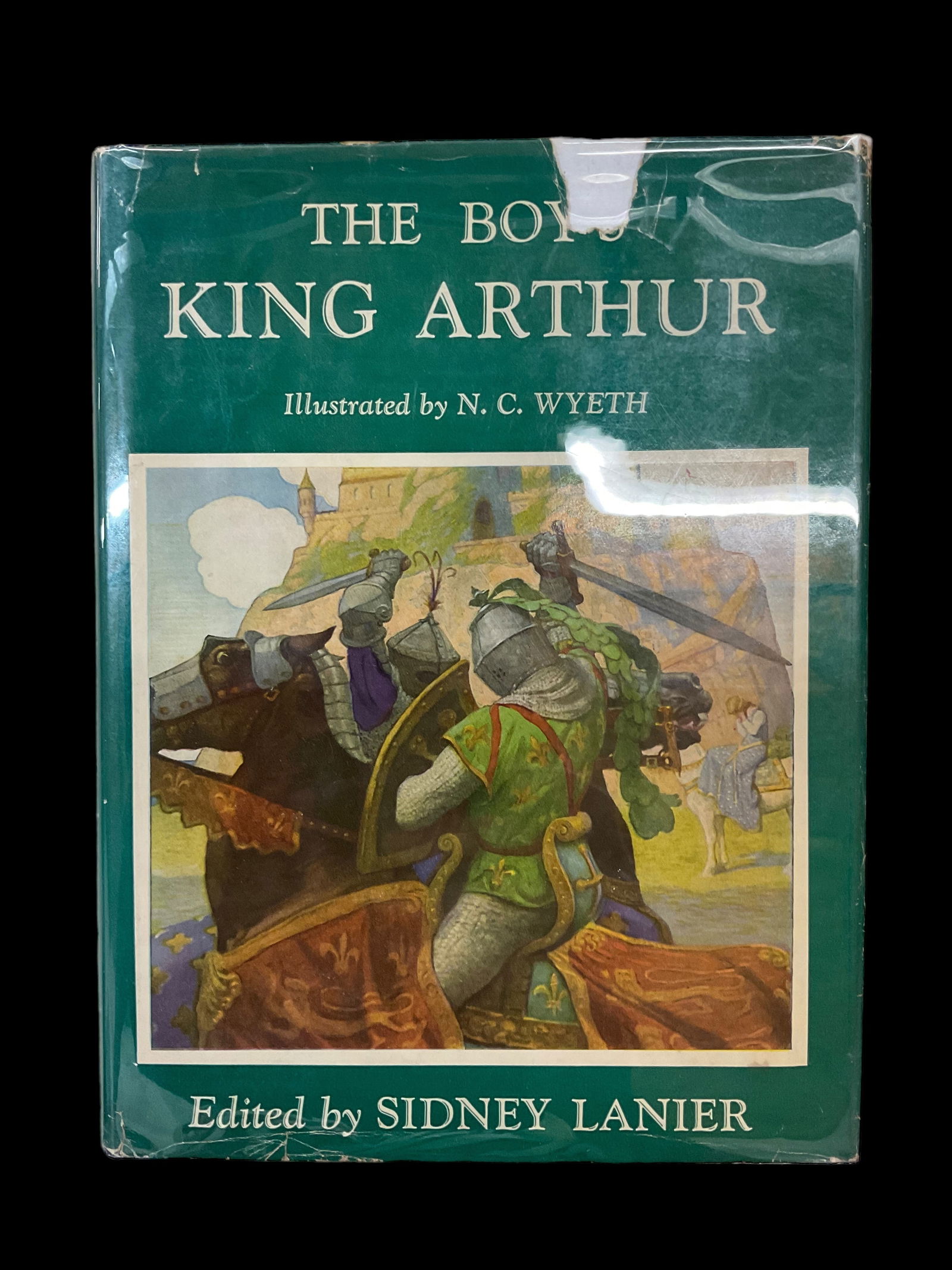 The Boy's King Arthur Edited by Sidney Lanier Illustrated by N.C. Wyeth (1 of 17)