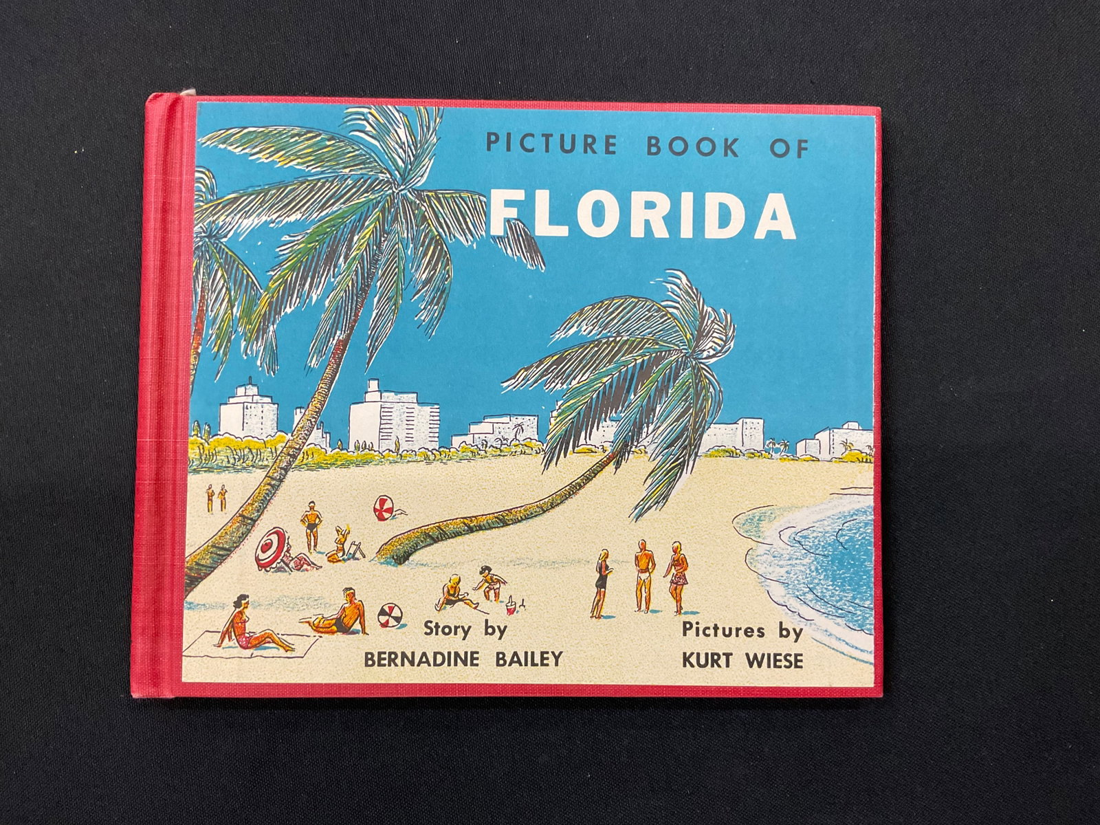 Picture Book Of Florida by Bernadine Bailey 1st Edition 1949: Picture Book Of Florida by Bernadine Bailey 1st Edition 1949 Pictures by Kurt Wiese, Albert Whitman and Company with illustrated front board, Dust Jacket and Mylar Cover Condition book bumped corners,