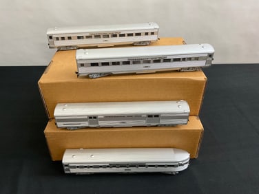 Group of 4 HO Chesapeake and Ohio Model Train Cars 1403 1610 1668 Wolverine
