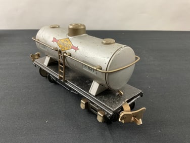 Lionel Prewar O Gauge 654 Tank Car (1933-42) Lionel Lines Gas Sunoco Oils 654 with box