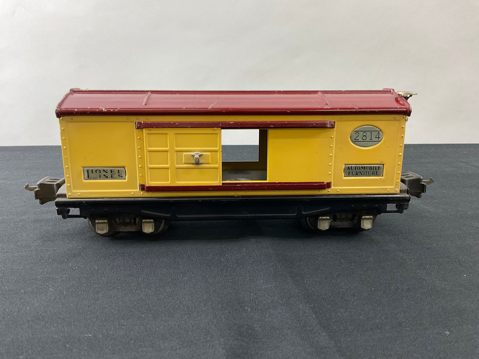 Lionel Prewar O Gauge Boxcar 2814 Lionel Lines 2814 Automobile Furniture (1 of 6)