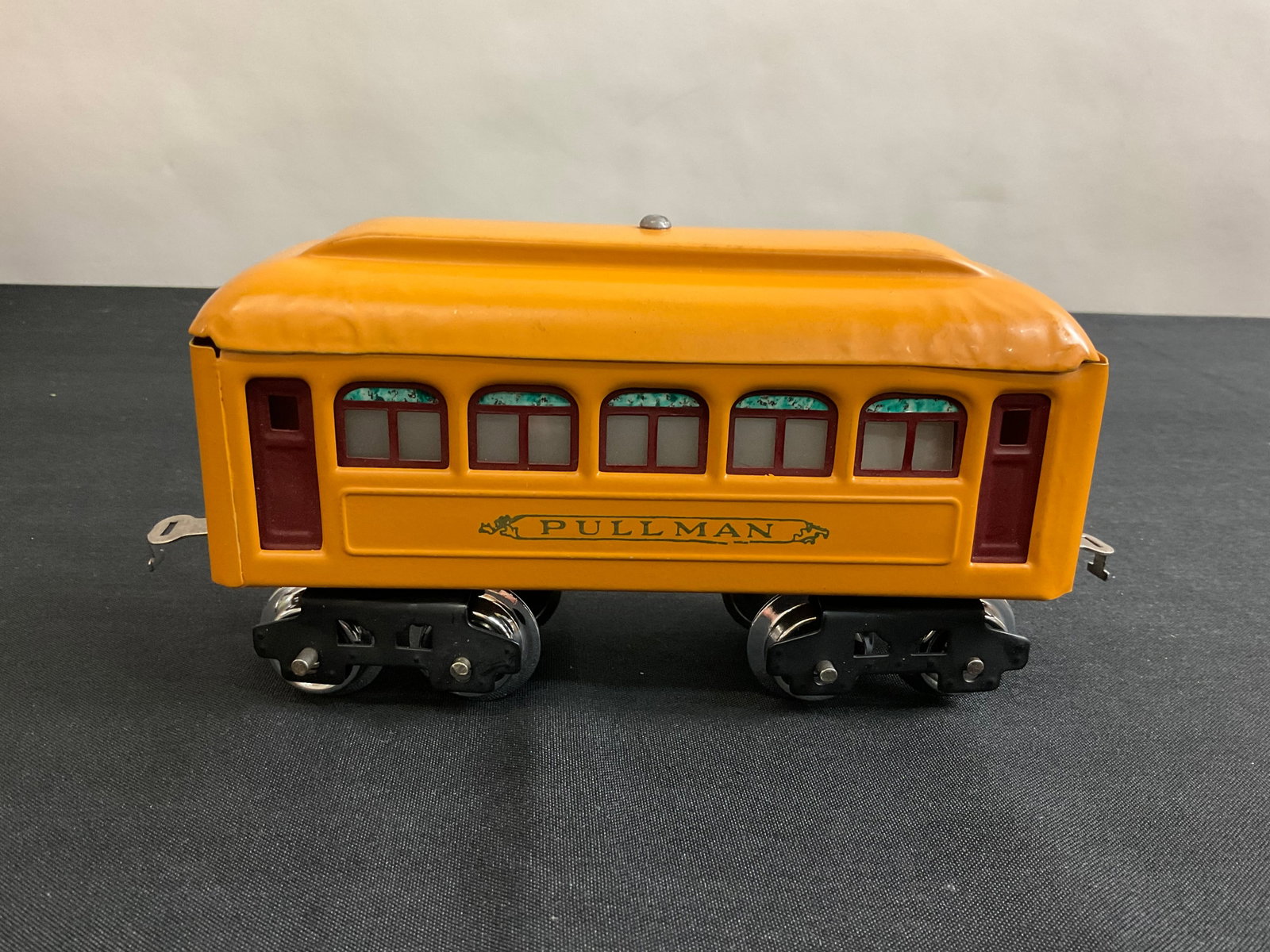 Restored Lionel Prewar O Gauge 603 Pullman Car: Restored Lionel Prewar O Gauge 603 Pullman Car, Condition, see photographs.