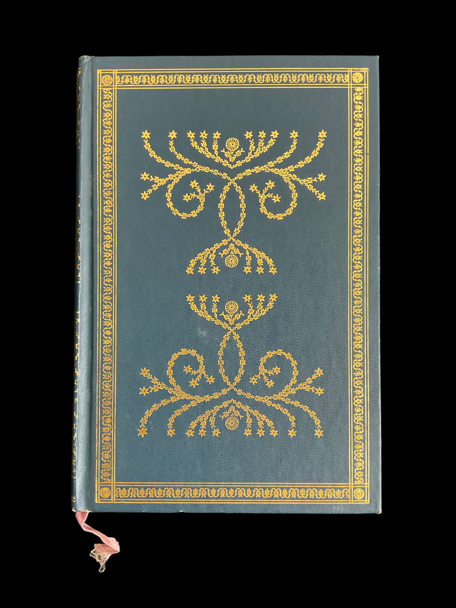 The Divine Comedy by Dante Alighieri, 1946: The Divine Comedy by Dante Alighieri, 1946 Translated by Henry Francis Cary, Illustrated by Umberto Romano, International Collectors Library, Condition inside front and back cover has brown stai