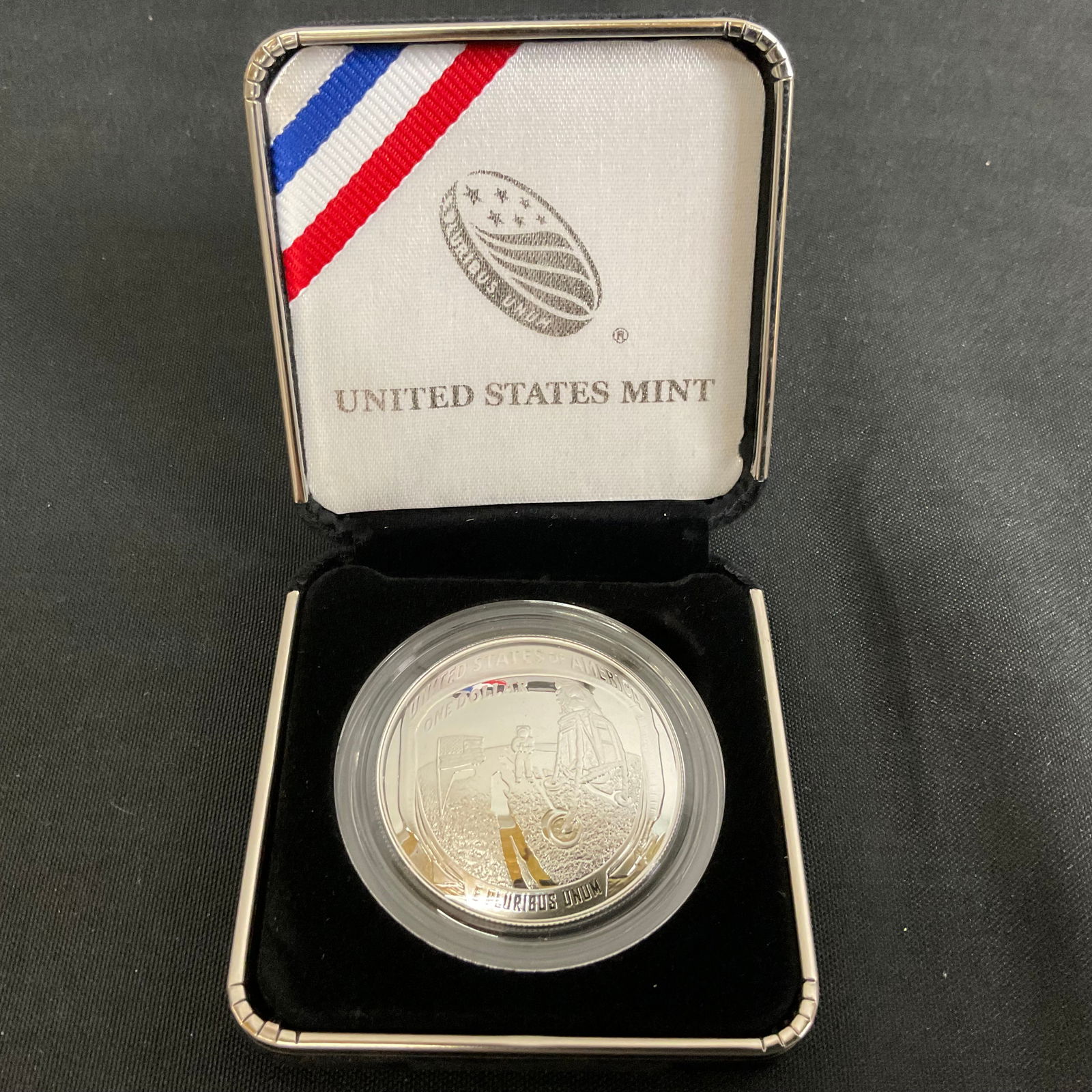 2019 P Apollo 11 50th Anniversary .999 Proof Silver Dollar with COA (1 of 10)
