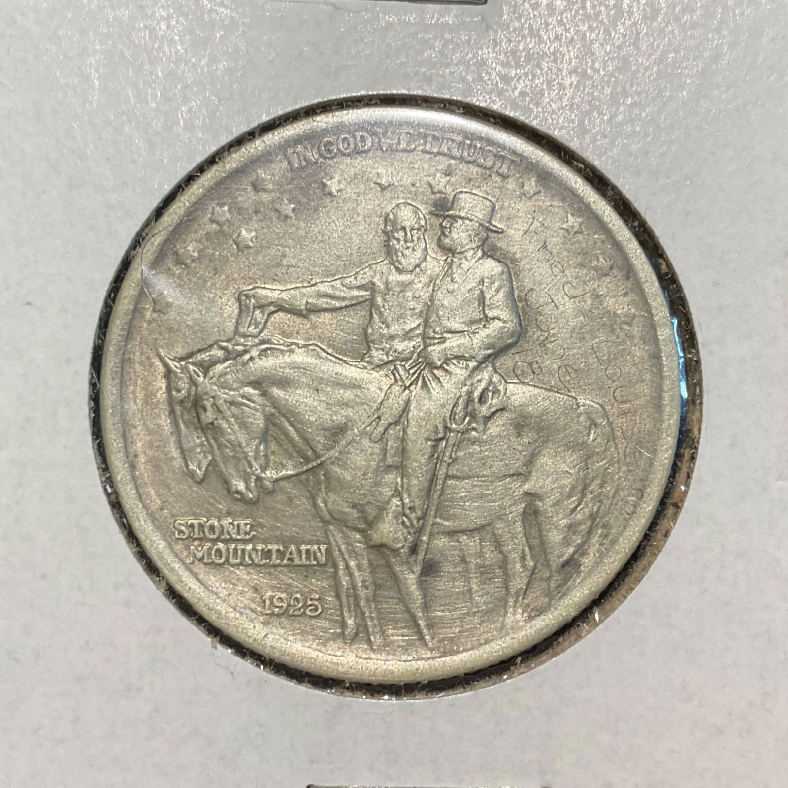 US 1925 Stone Mountain Silver Half Dollar Commemorative Coin (1 of 2)