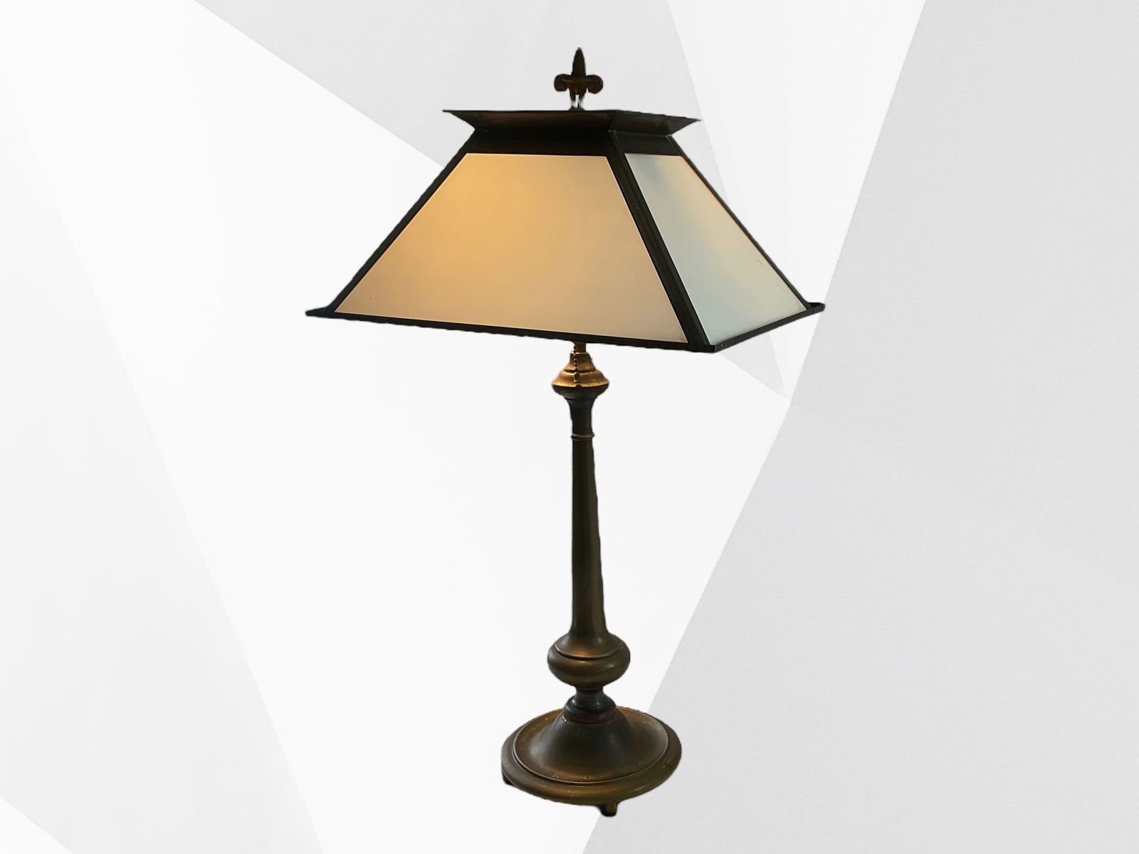 Crucet 13 Brass Table Lamp with Glass Pane Shade (1 of 9)