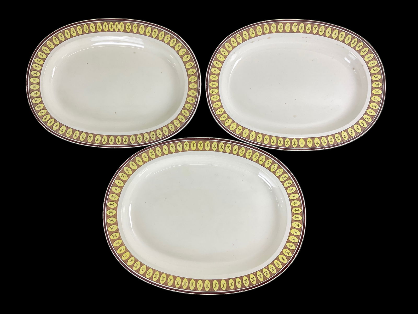 Set of 3, 1700's Wedgwood Creamware Platters (1 of 8)