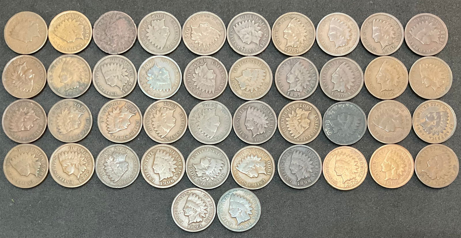 Group of 42 Indian Head Pennies Mixed Dates (1 of 2)
