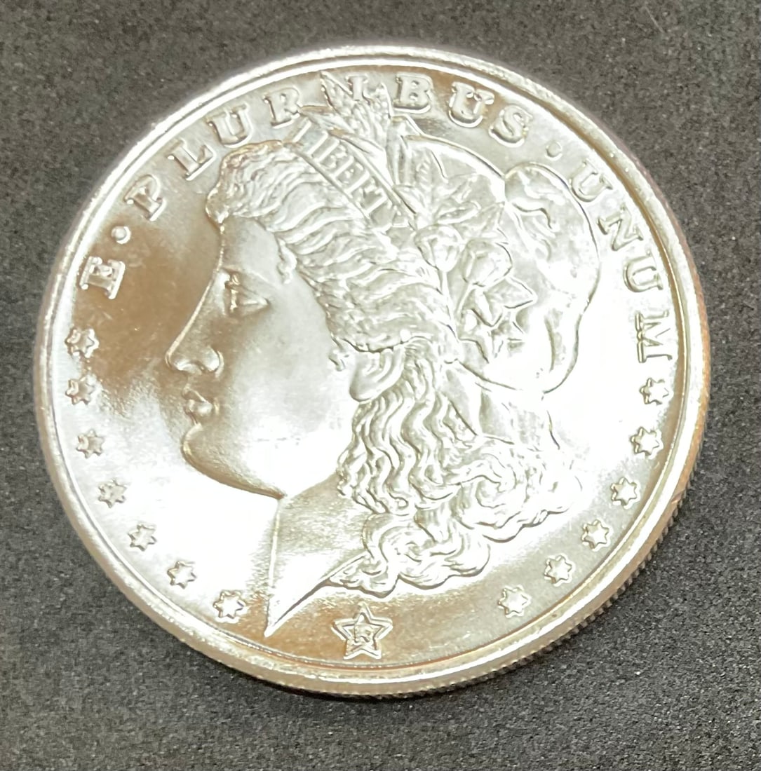 Morgan Silver Rounds One ozt .999 Fine Silver: Morgan Silver Rounds One ozt .999 Fine Silver, 0.999 Silver, 1 ozt Fine Silver, Condition, see photographs.
