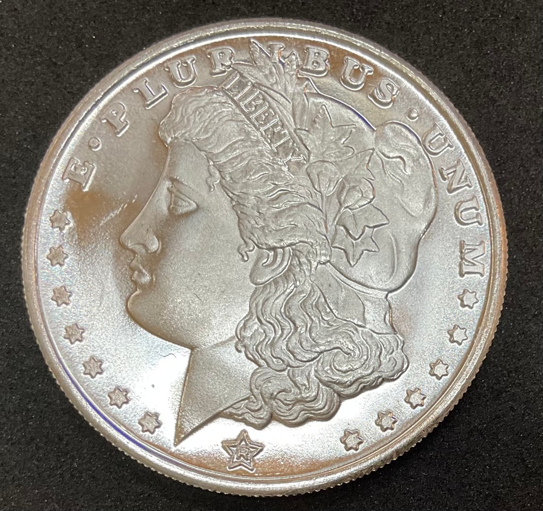 Morgan Silver Rounds One ozt .999 Fine Silver: Morgan Silver Rounds One ozt .999 Fine Silver, 0.999 Silver, 1 ozt Fine Silver, Condition, see photographs.