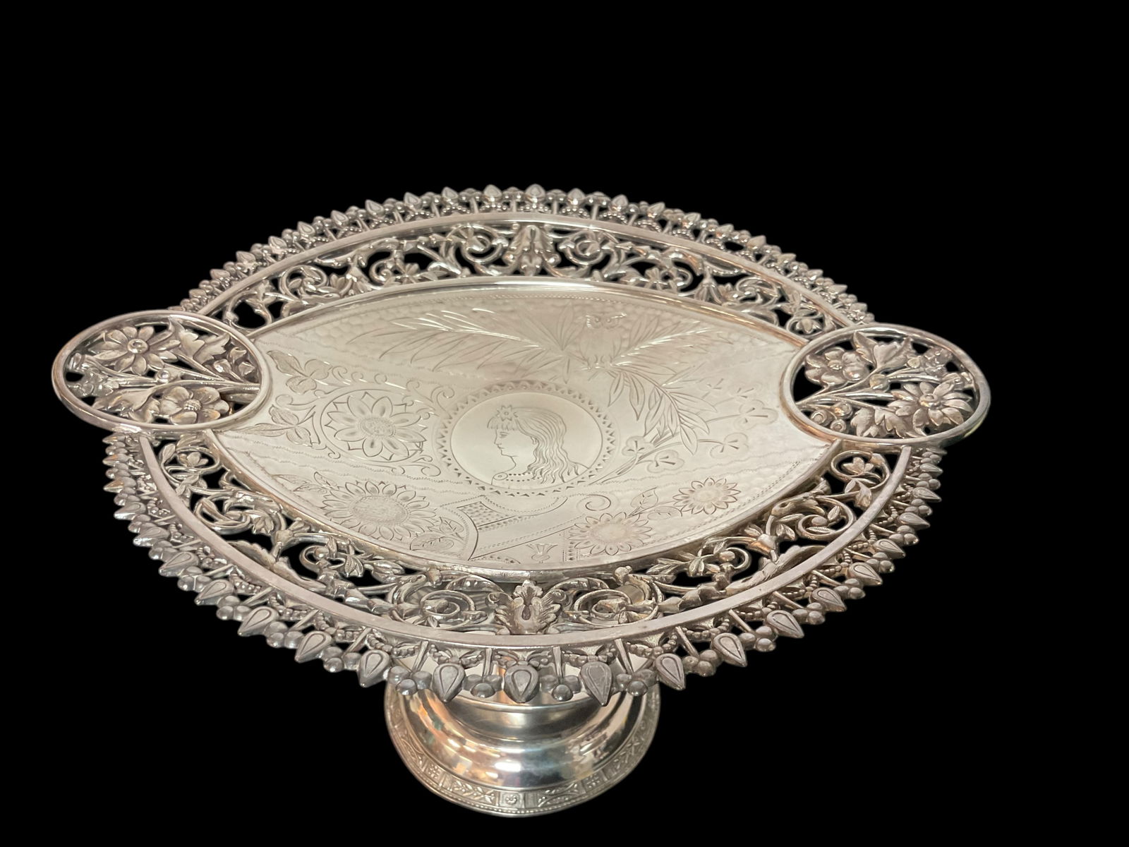 Simpson Miller Hall & Co Quadruple Plate Compote (1 of 5)