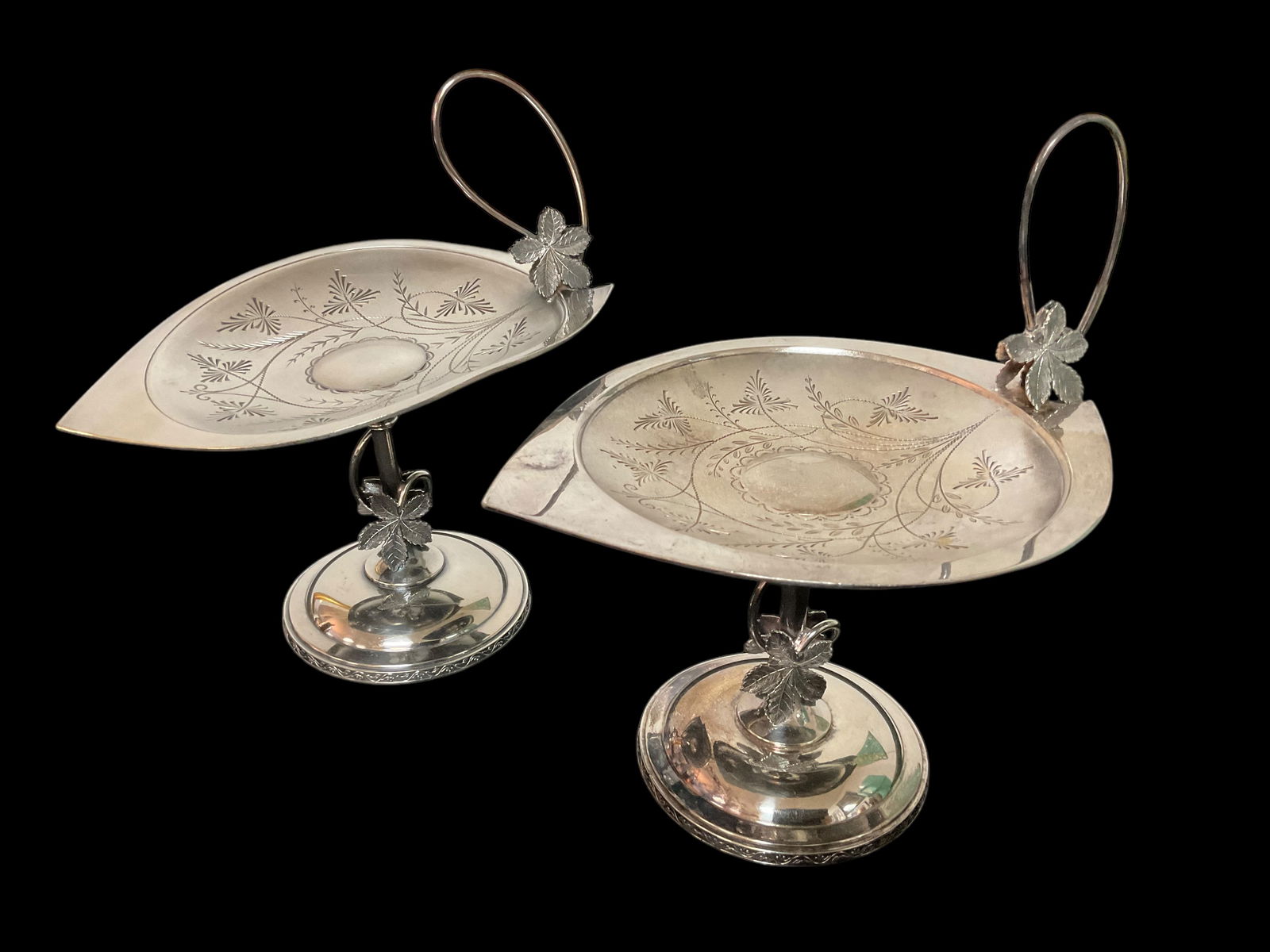 Set of 2 Reed & Barton Serving Trays (1 of 7)