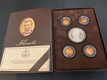 US Mint 2009 Lincoln Coin and Chronicles Set