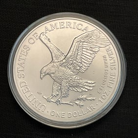 2022 American Silver Eagle 1 oz Fine Silver Eagle carrying an oak branch