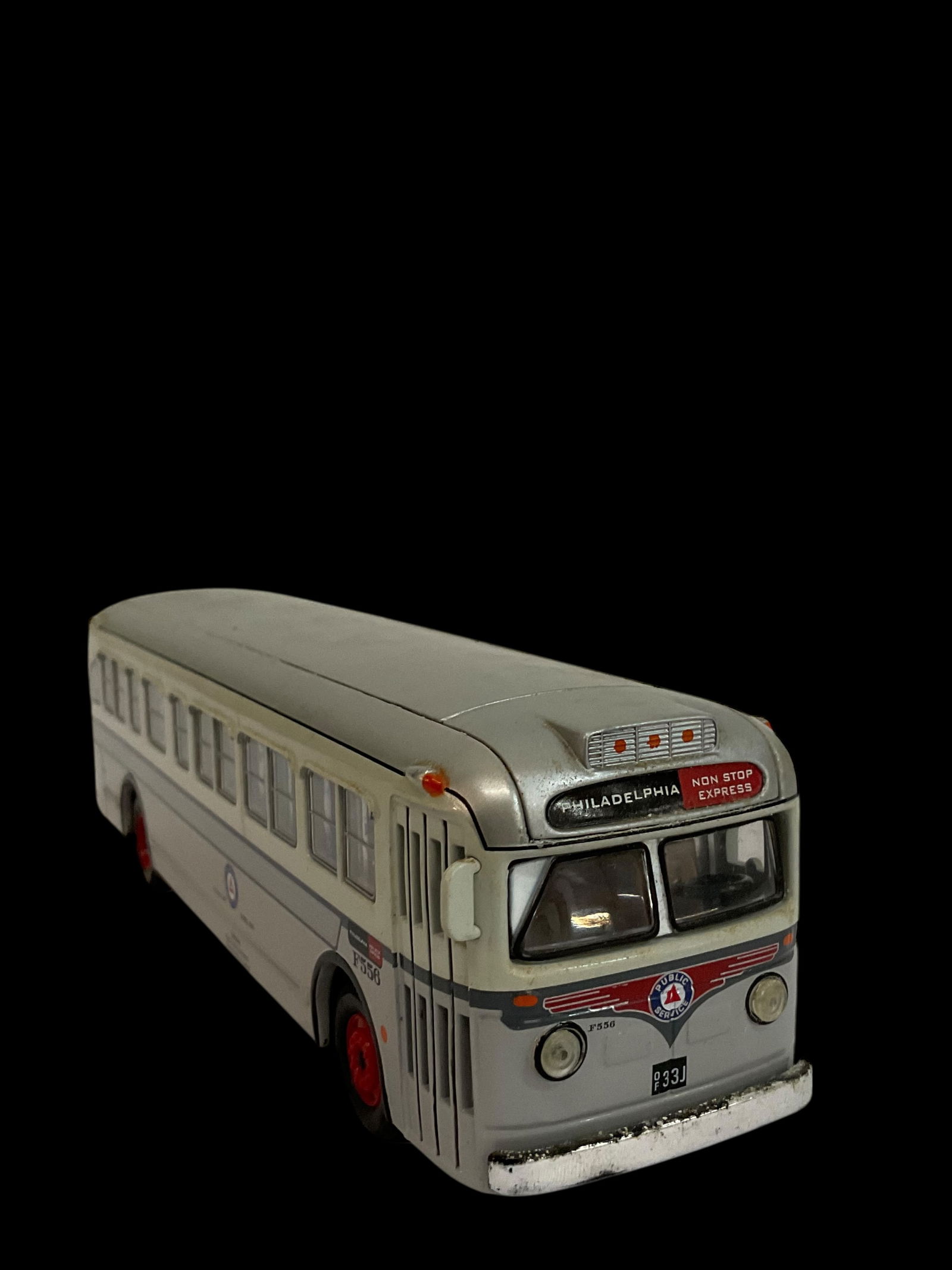 Corgi GM F556 Philadelphia Nonstop Express Bus Limited Edition (1 of 5)