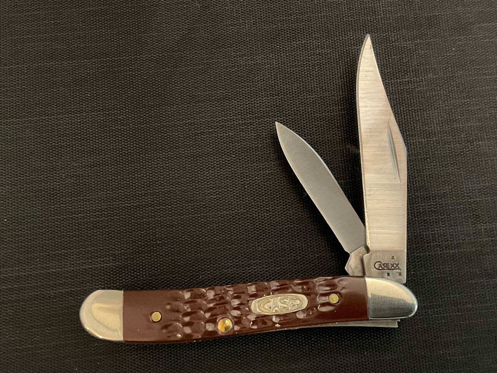 Case XX 6220 SS Peanut Brown 2- Blade Pocket Knife (1 of 4)