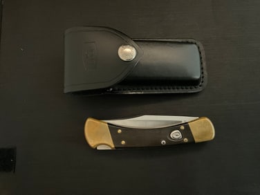 Buck USA 110 Folding Lock Blade Auto Knife with 110 Black Leather Sheath