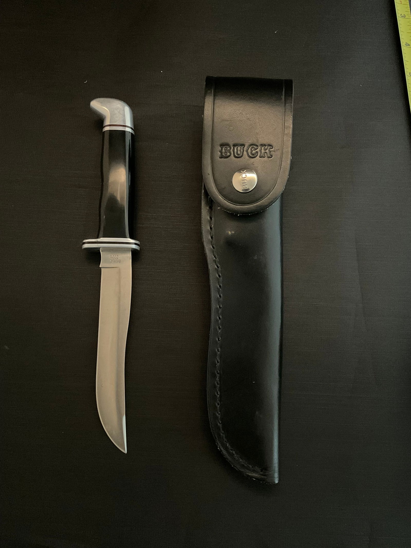 Buck USA 105 X Fixed Blade Knife with 105 Black Leather Sheath (1 of 9)