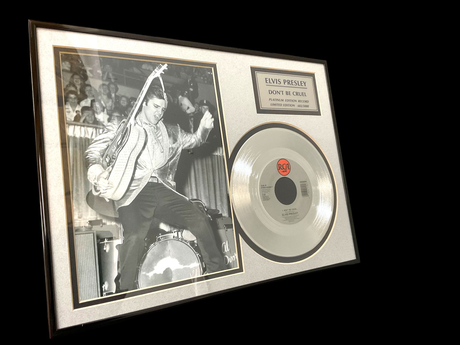 Elvis Presley Framed "Don't Be Cruel" Platinum Edition Record Limited Edition 682/5000 (1 of 6)