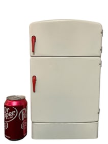 Wolverine Miniature Toy Refrigerator Freezer