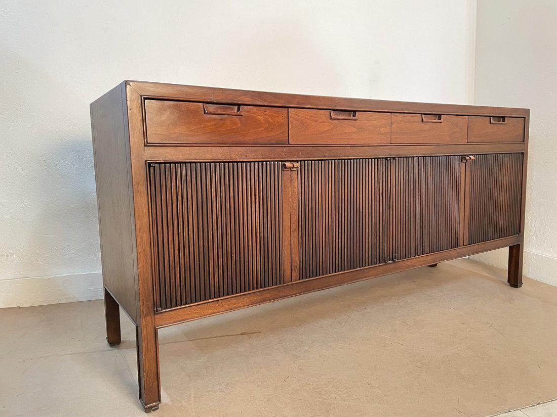 Drexel Credenza (1 of 6)