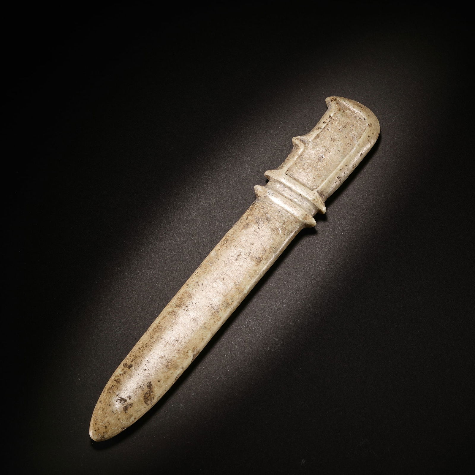 Jade utensils before the Ming Dynasty: Jade utensils before the Ming DynastyH2cm W14.5cm Weight40g