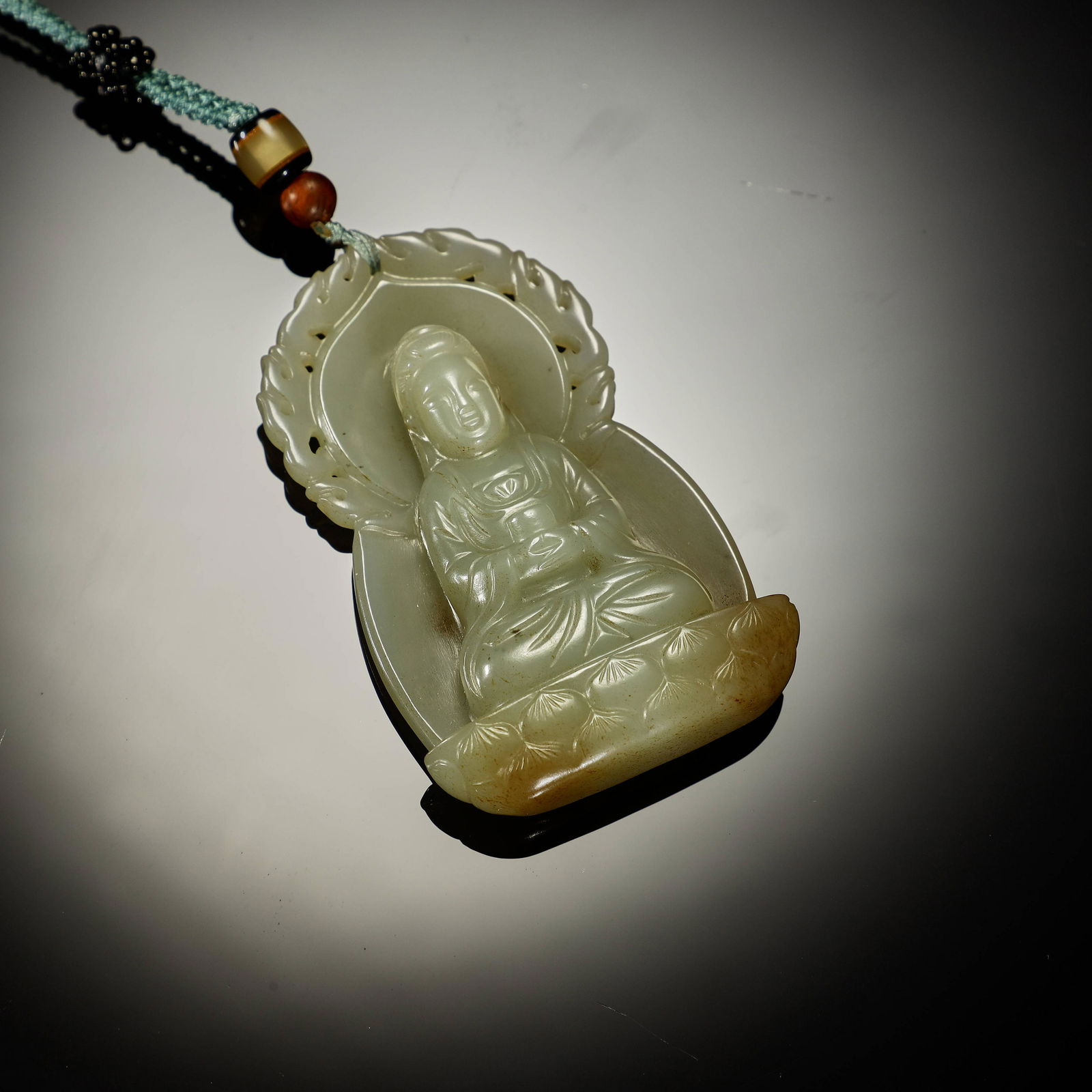 Jade Avalokitesvara sitting lotus statue in Hotan of the Qing Dynasty (1 of 4)