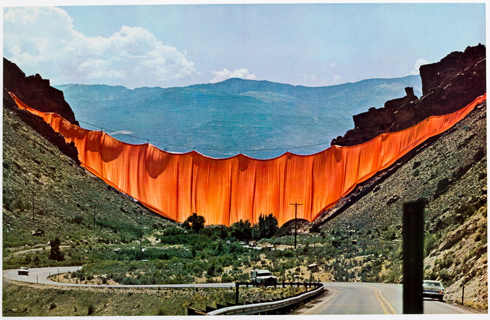 CHRISTO and JEANNE-CLAUDE: "Valley Curtain...": Christo and Jeanne-Claude (Christo Javacheff, Bulgarian/American, 1935-2020; Jeanne-Claude Denat de Guillebon, Moroccan/American, 1935-2009): "Valley Curtain, Rifle, Colorado, 1970-72". Offset photogr