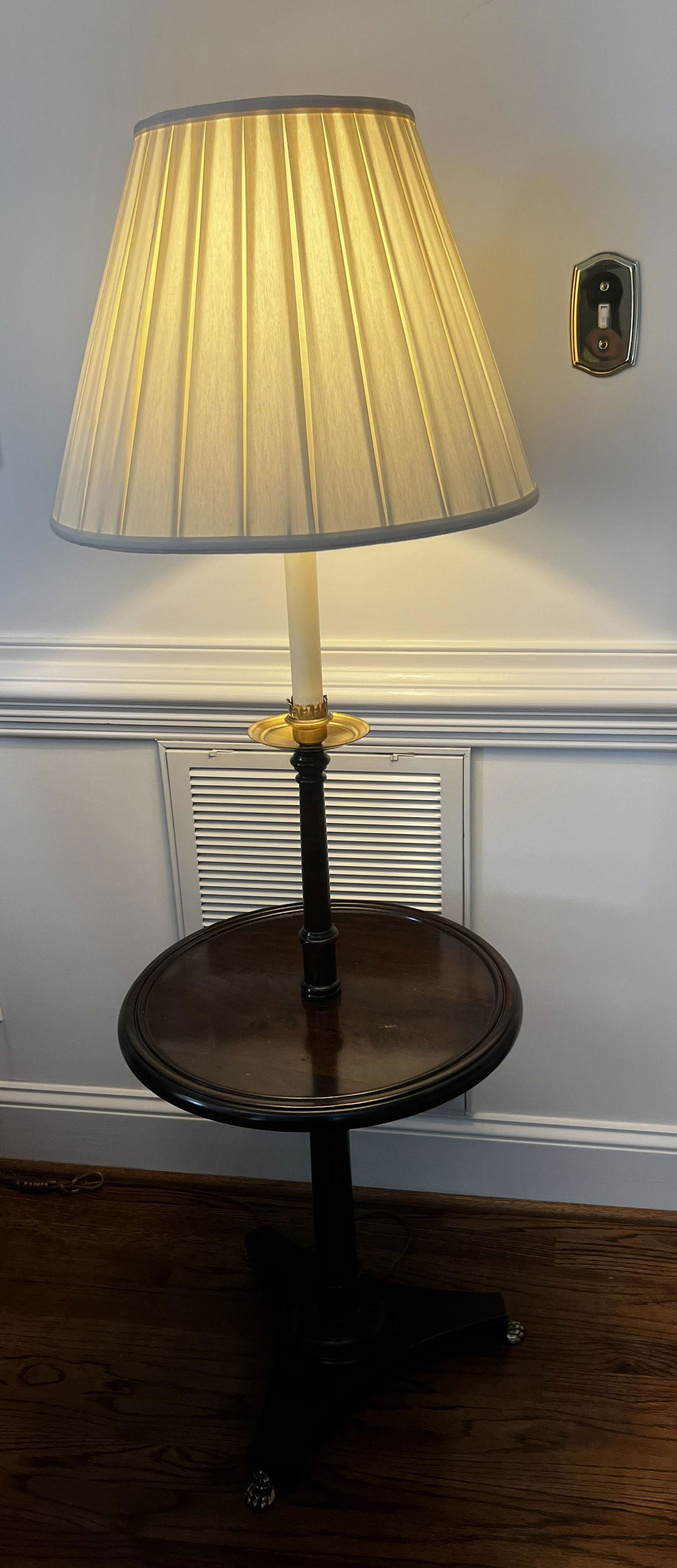Floor/Table Lamp (1 of 3)