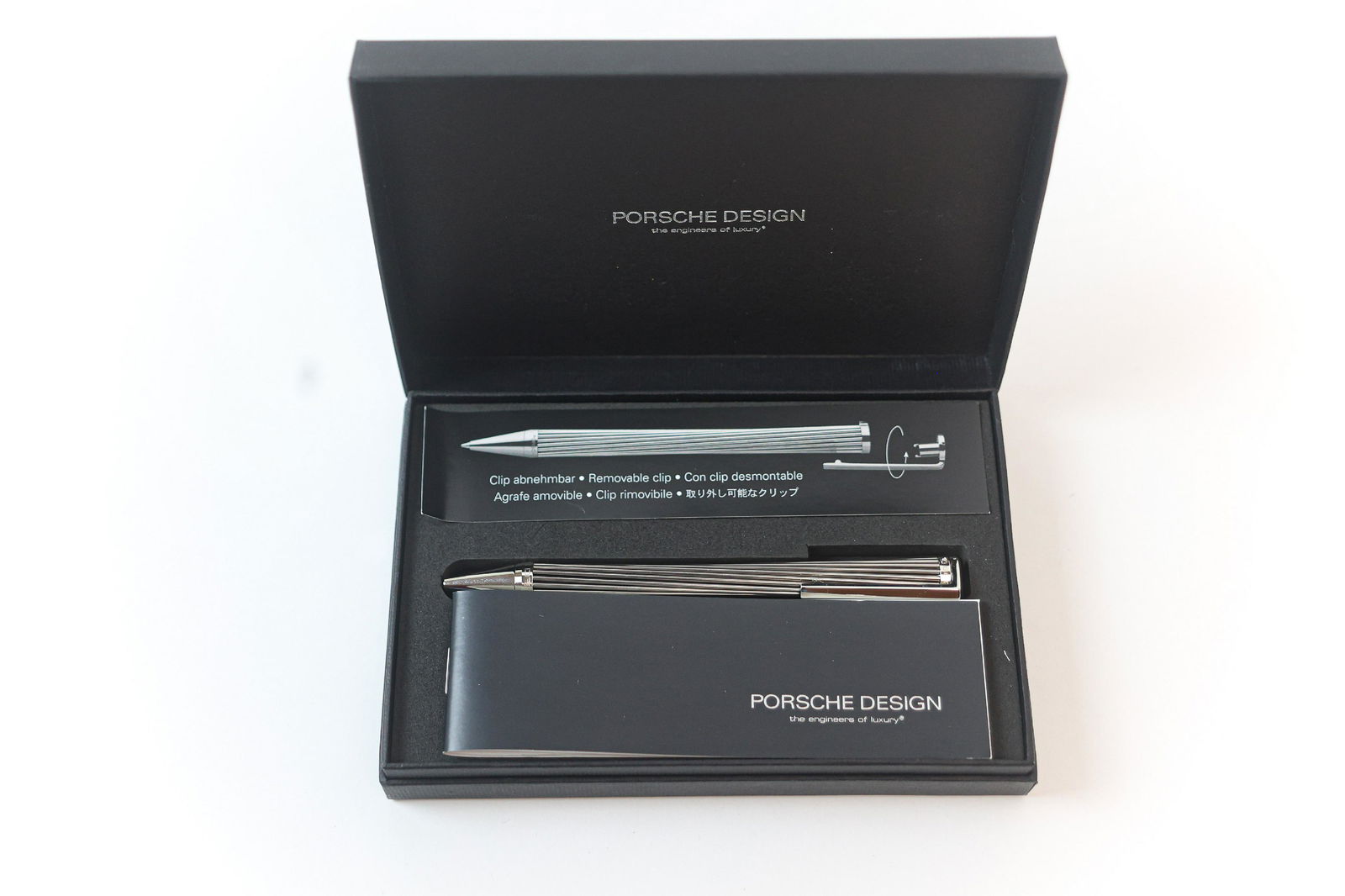 Porsche Design Ballpoint Pen: Porsche Design â€œTwist” ballpoint pen in silver. Collectorâ€™s edition with original packaging.
