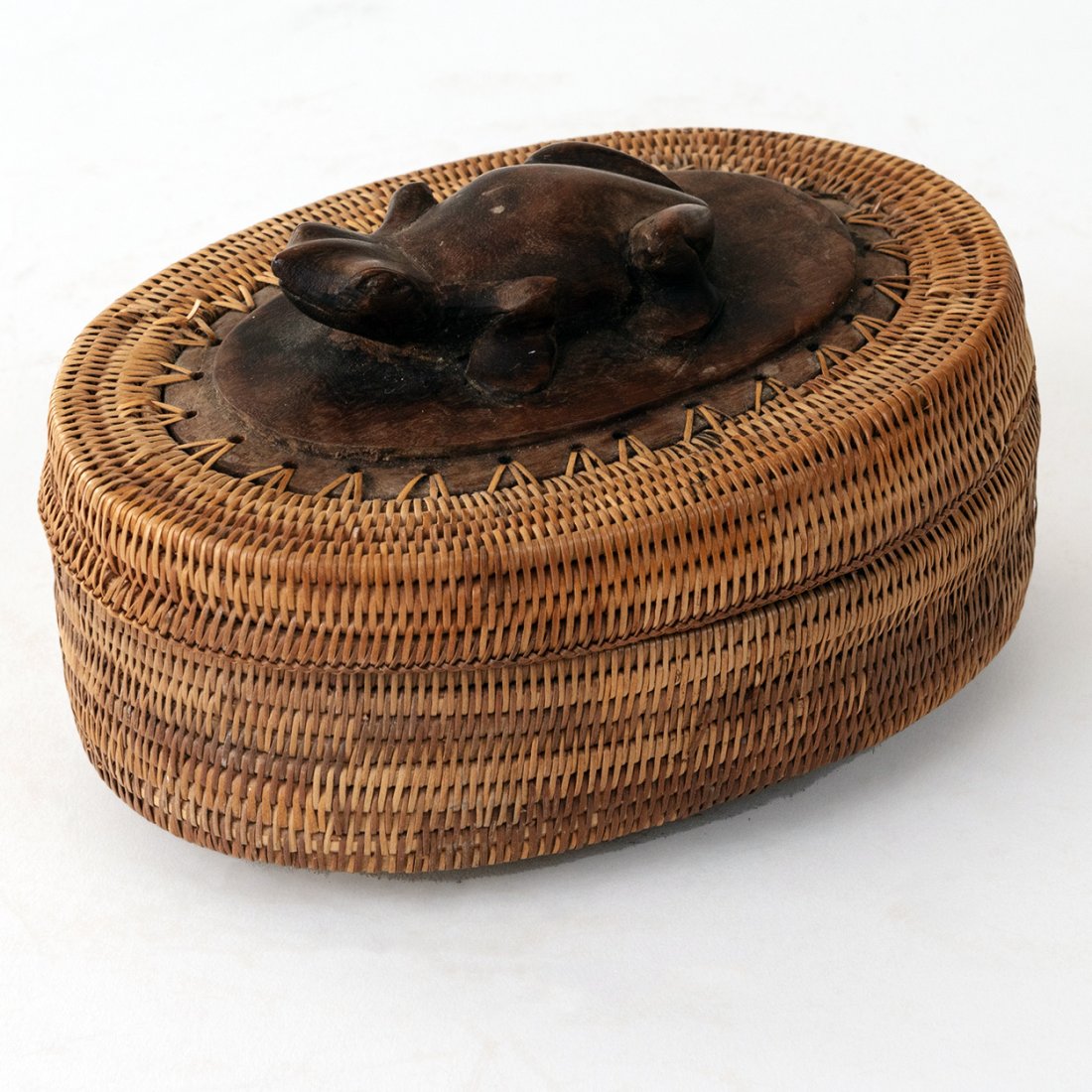 Vintage Asian Basket with Carved Frog (1 of 7)